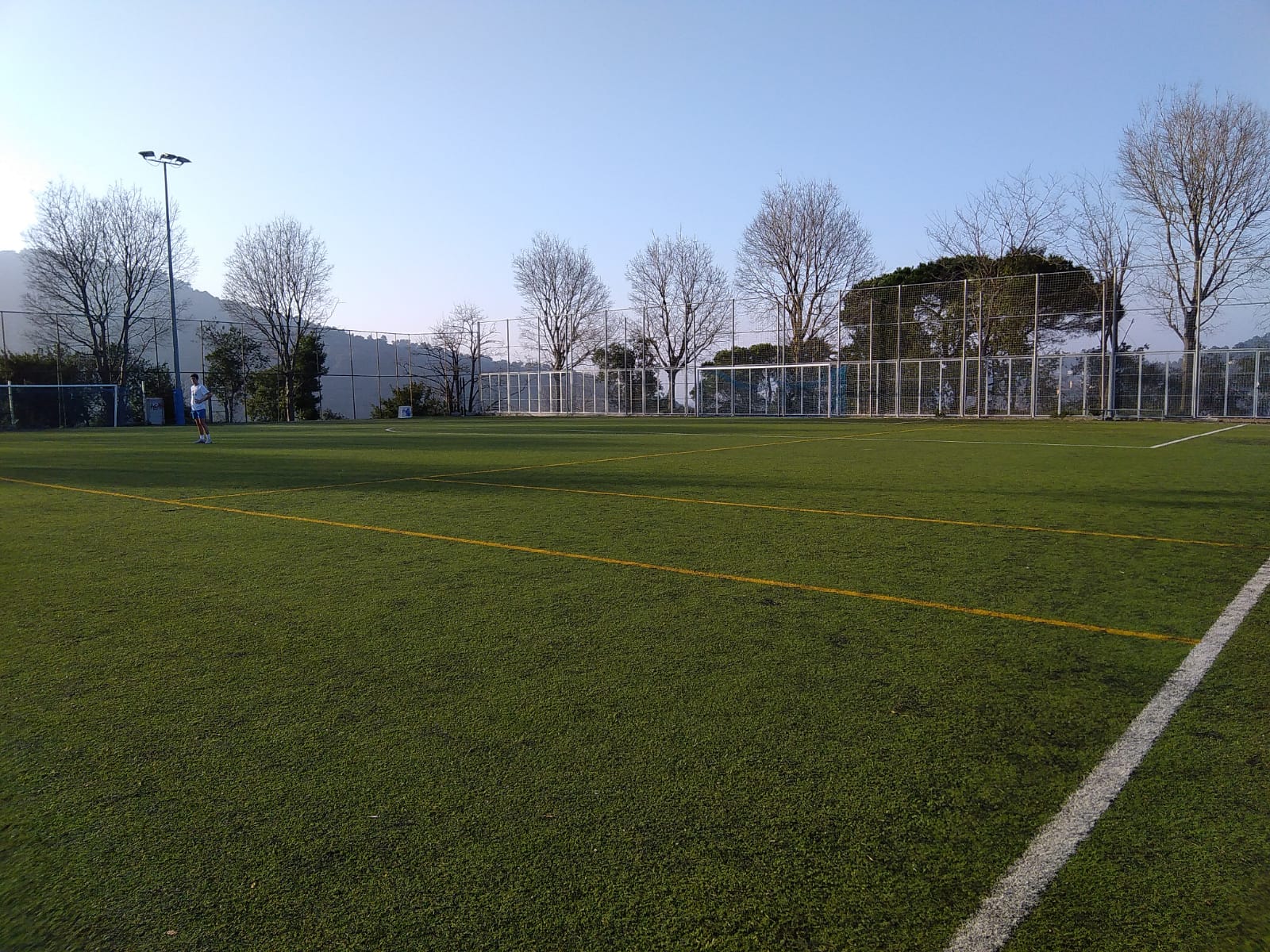 Jornada d’Ultimate Frisbee al camp de futbol de Vallvidrera